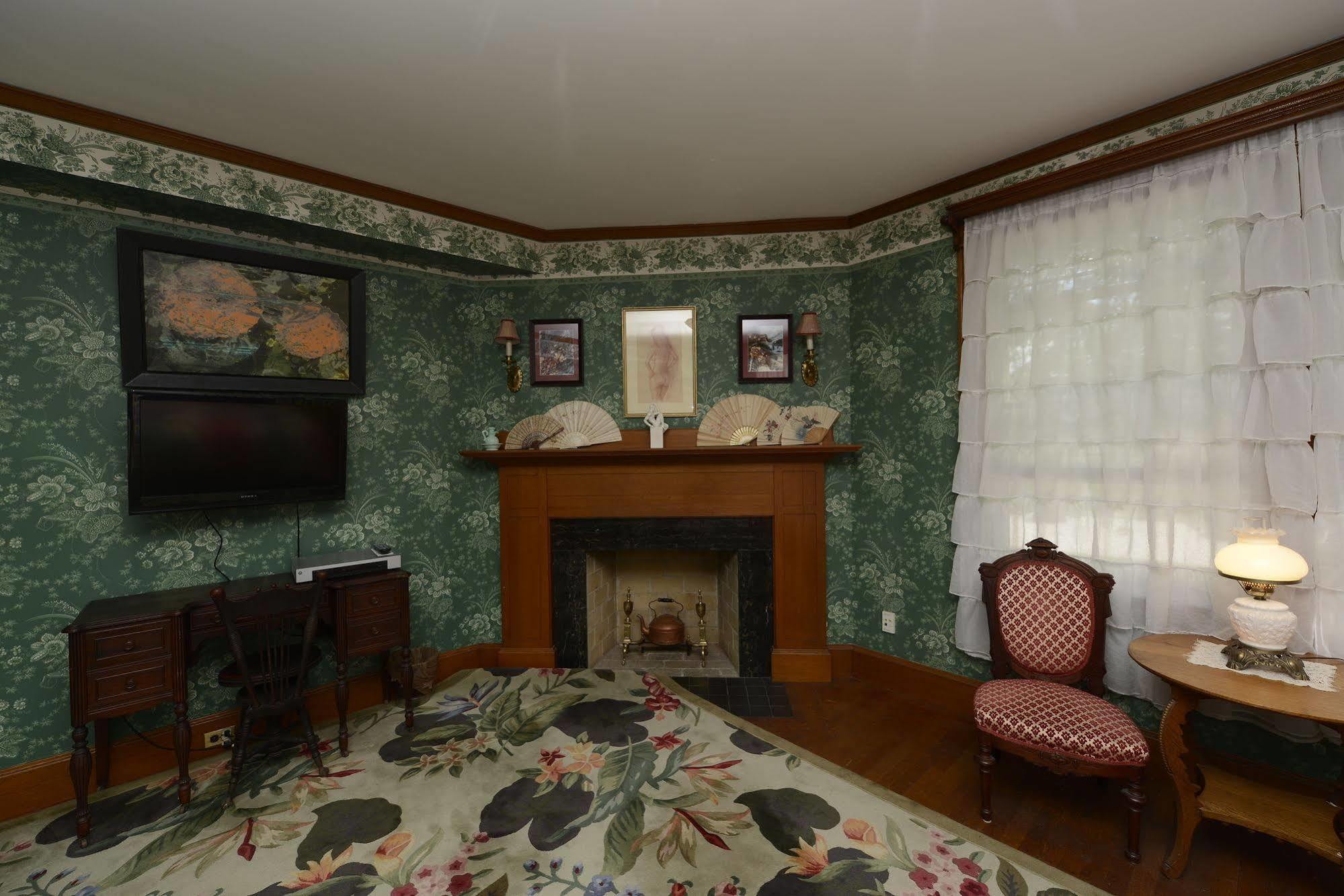 Munroe Inn Boutique Hotel Auburn Extérieur photo